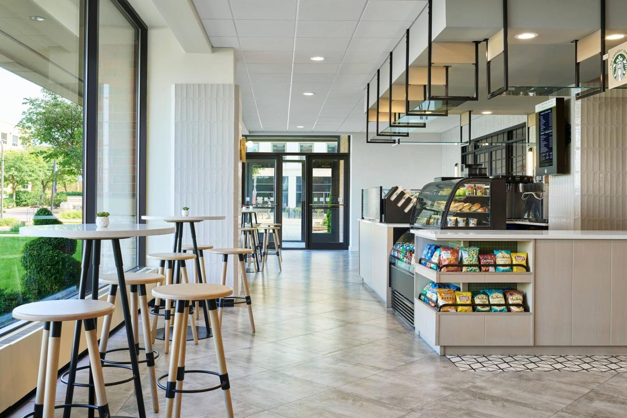 Delta Hotels By Marriott Muskegon Convention Center Экстерьер фото