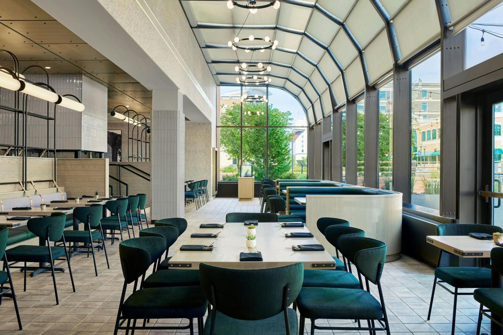 Delta Hotels By Marriott Muskegon Convention Center Экстерьер фото